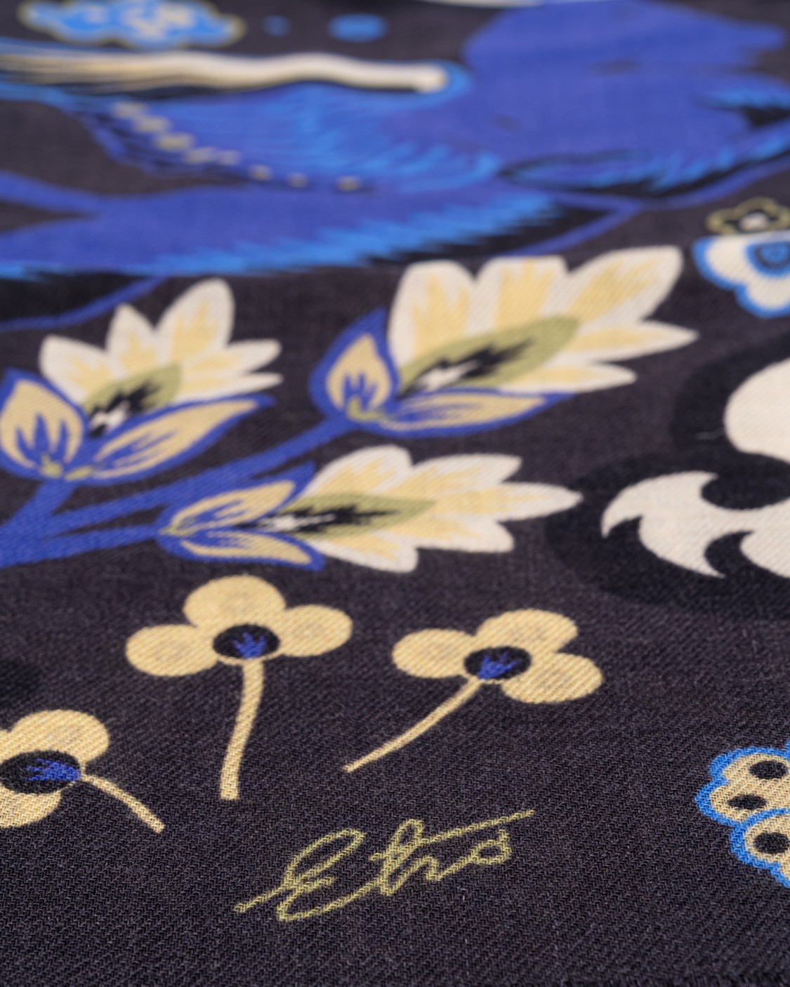 shop ETRO Saldi Sciarpa: Etro sciarpa in lana e seta stampata, decorata da bordi rifiniti con frange.
Dimensioni: 65 x 168 cm.
Composizone: 70% lana, 30% seta.
Made in Italy.. 10007 4508-0001 number 7664959